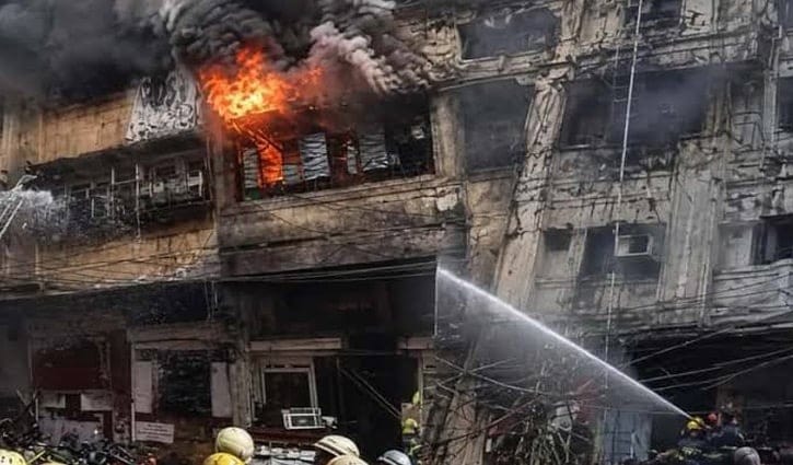 কলকাতার হোটেলে অগ্নিকাণ্ডে নিহত ৭ বাংলাদেশির মরদেহ ফেরাতে ডেপুটি হাইকমিশনের তৎপরতা