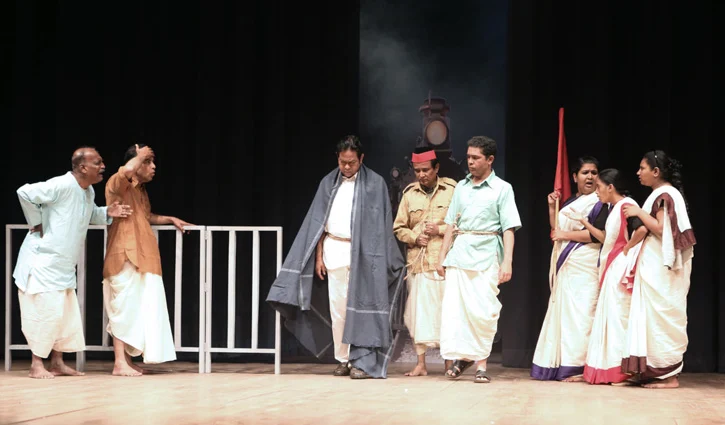 ঢাকা পদাতিকের ‘ট্রায়াল অব সূর্যসেন’ নাটকের ৪৫তম মঞ্চায়ন আজ